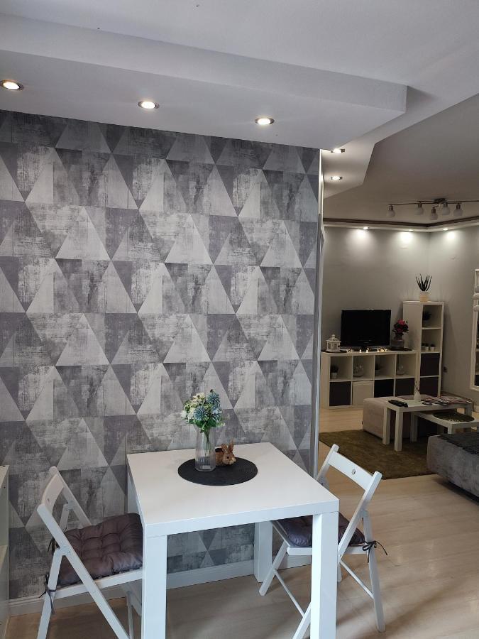 Center Danube Street Apartment Novi Sad Eksteriør billede